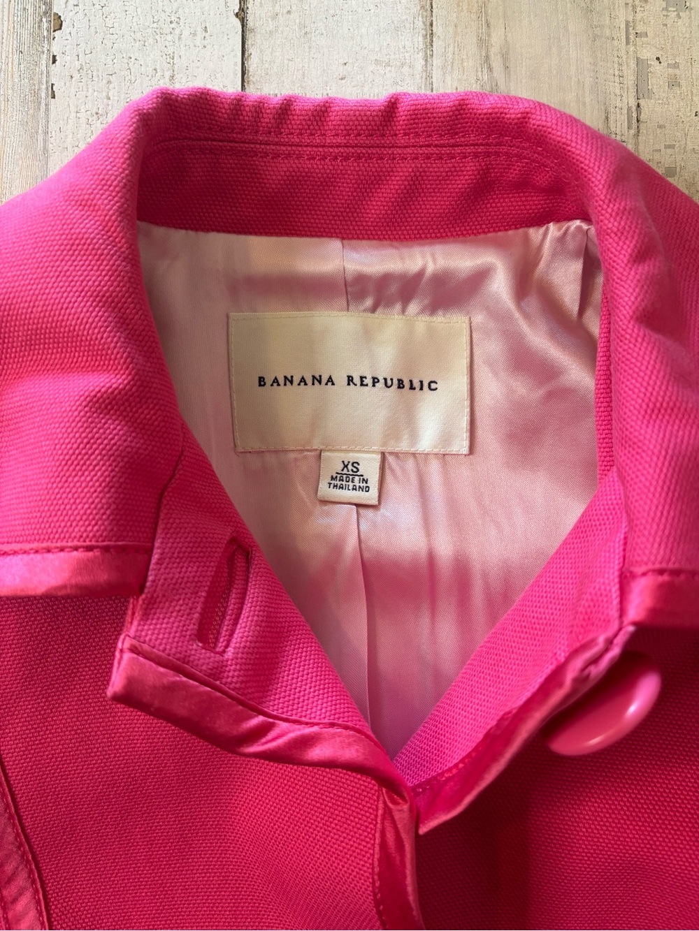 VTG Banana Republic Hot Pink Long Trench Coat, 2000s, Button Down, Cotton, XS - Picture 11 of 15